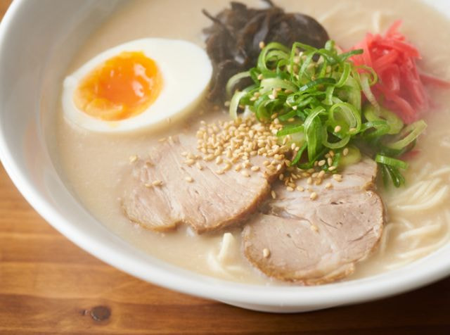 豚骨ラーメン